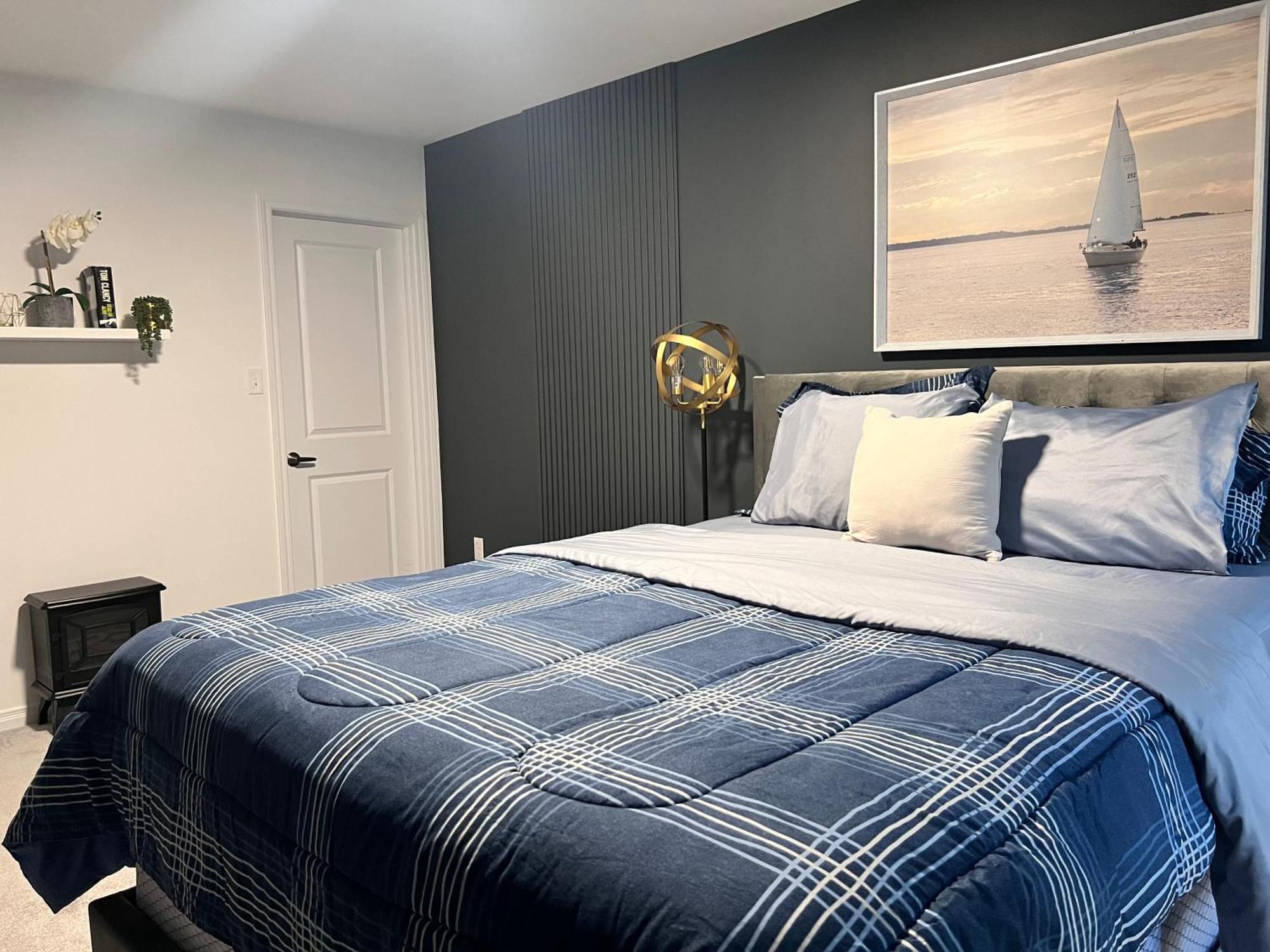 Spacious 4-Bedroom Home, Comfortably Sleeps 10 Barrie Exteriör bild